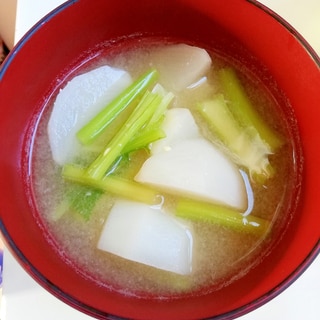 冬のおすすめ☆カブとカブの茎のお味噌汁